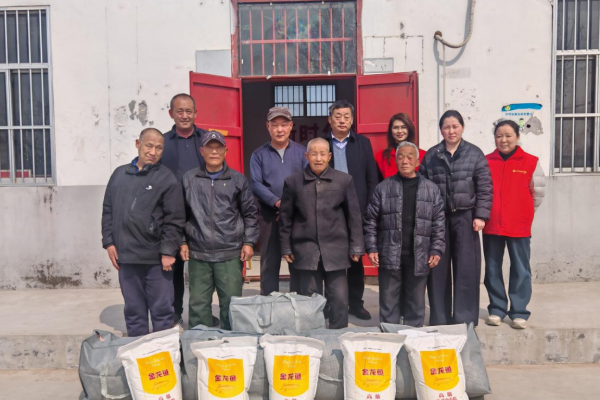 情暖夕阳 爱润东原——东平信息港公益协会开展孤困老人慰问活动 ...